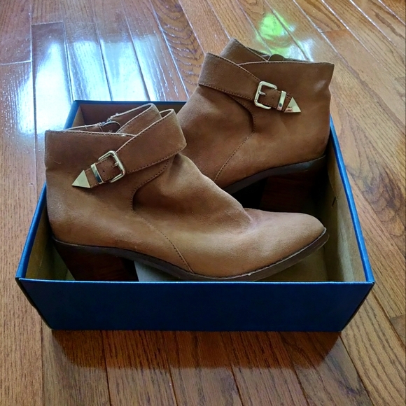 Women's Beige Suede Ankle Boots - Picture 2 of 2